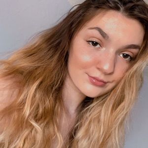 Meet your Posher, Gabrielle